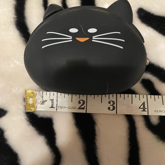 Coin purse-bundle of 3-zebra stripes, cat & paper money coin purses - Picture 12 of 16